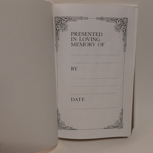 Holy Bible NAB Remembrance Edition Red Letter Hardcover 1970 - Picture 3 of 7